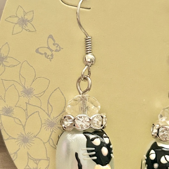 Hand Painted Black Cat Dangle Earrings Rhinestone Crystal - Picture 4 of 5